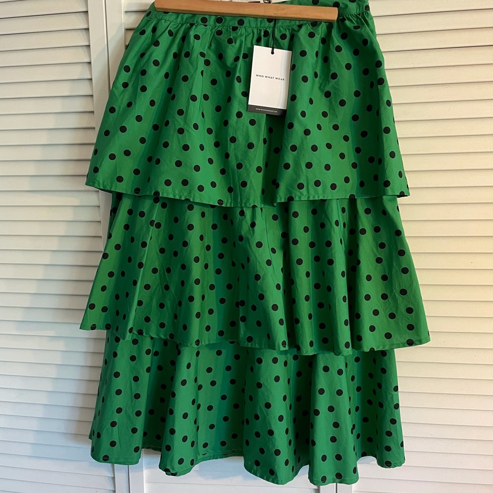 Who What Wear - green polka dot skirt
